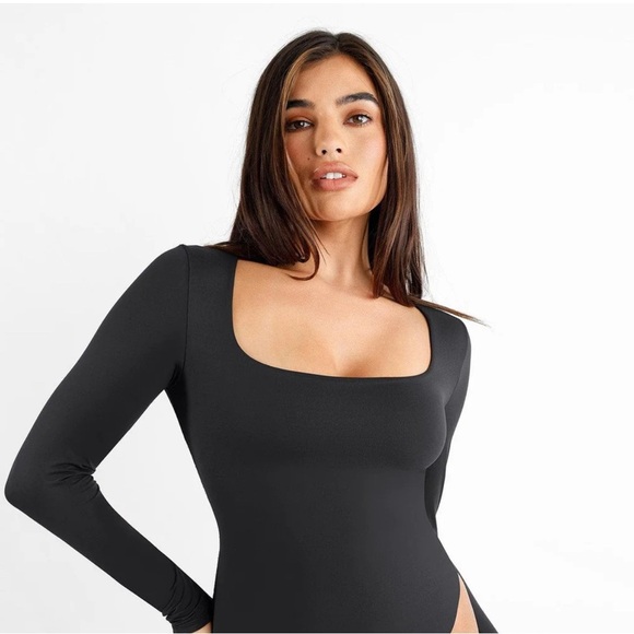 Abercrombie&Fitch Long-Sleeve Squareneck Corset Bodysuit Black size S - Picture 2 of 10